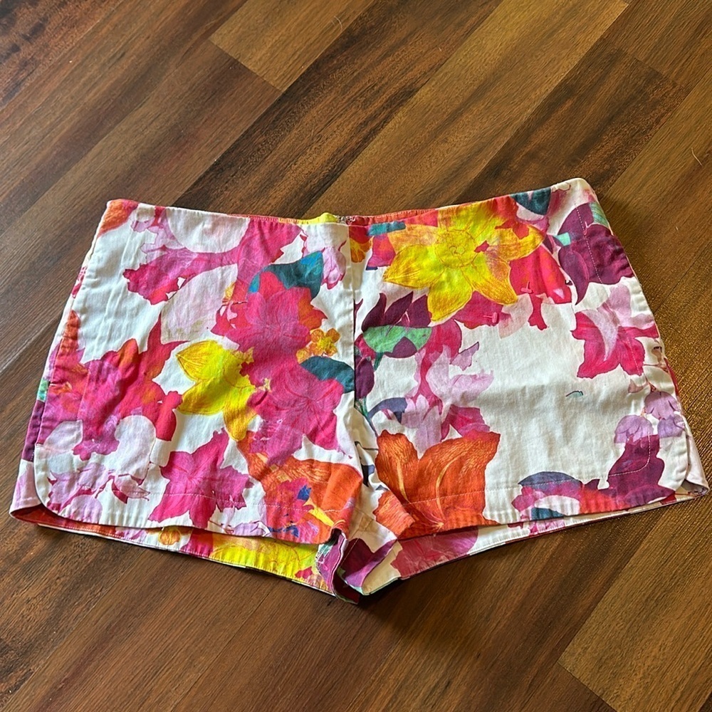 Cynthia Rowley Floral Back Zipper Shorts Size 14- Bright Summer Colors